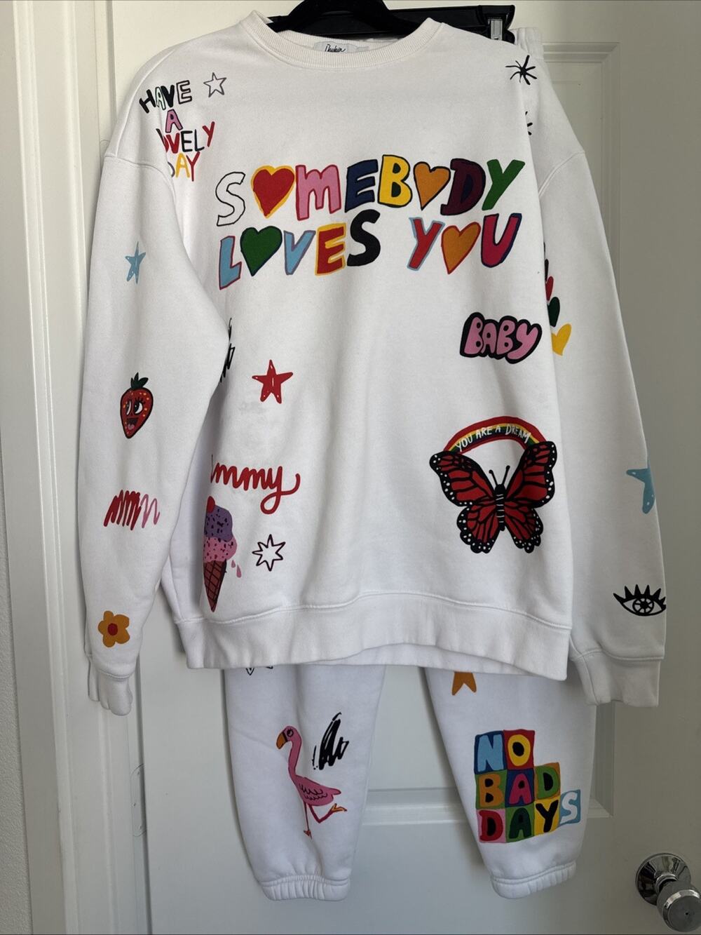 Mayfair Group Sweatshirt and Sweatpants Set Somebody Loves You S/M